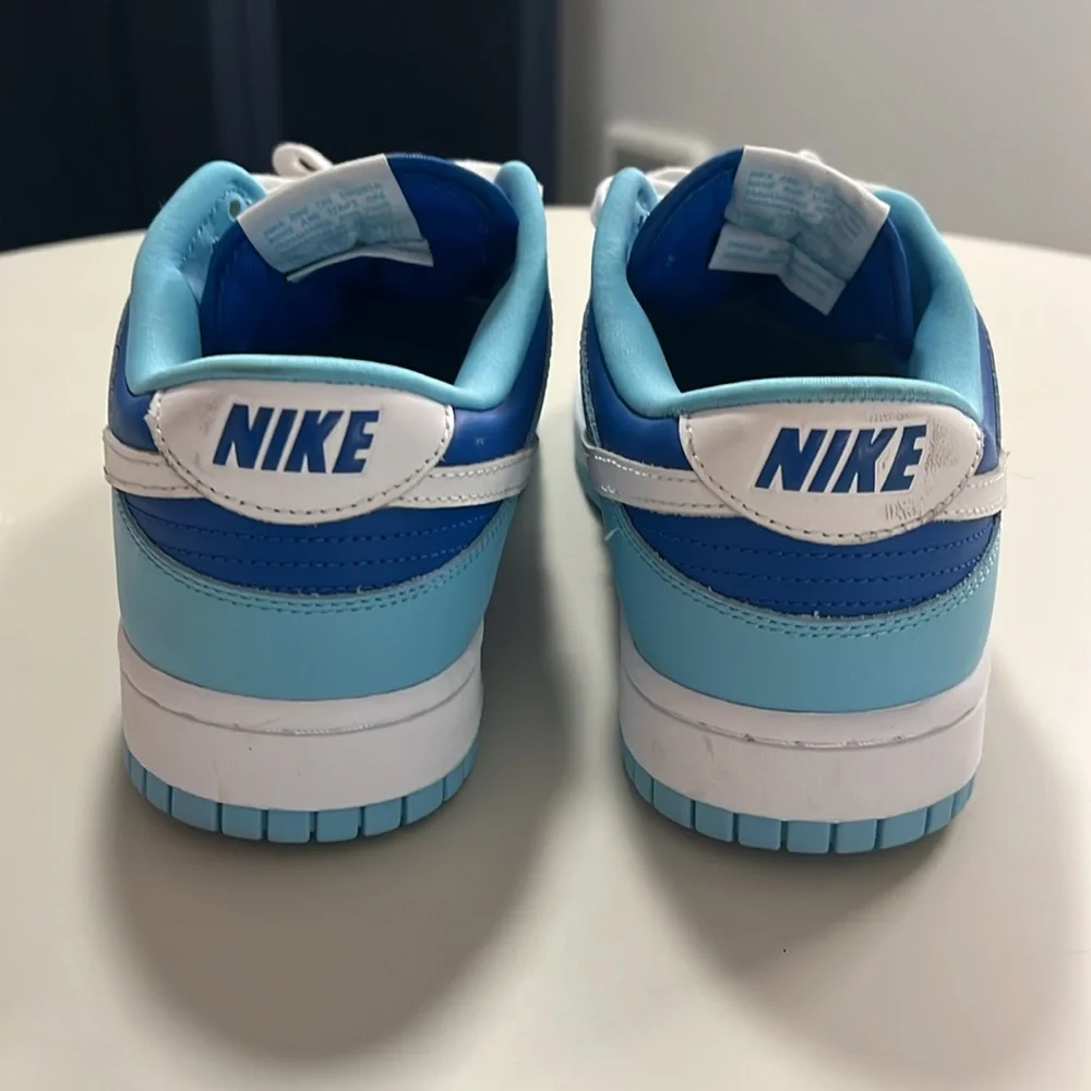Nike Dunks - Picture 2 of 4